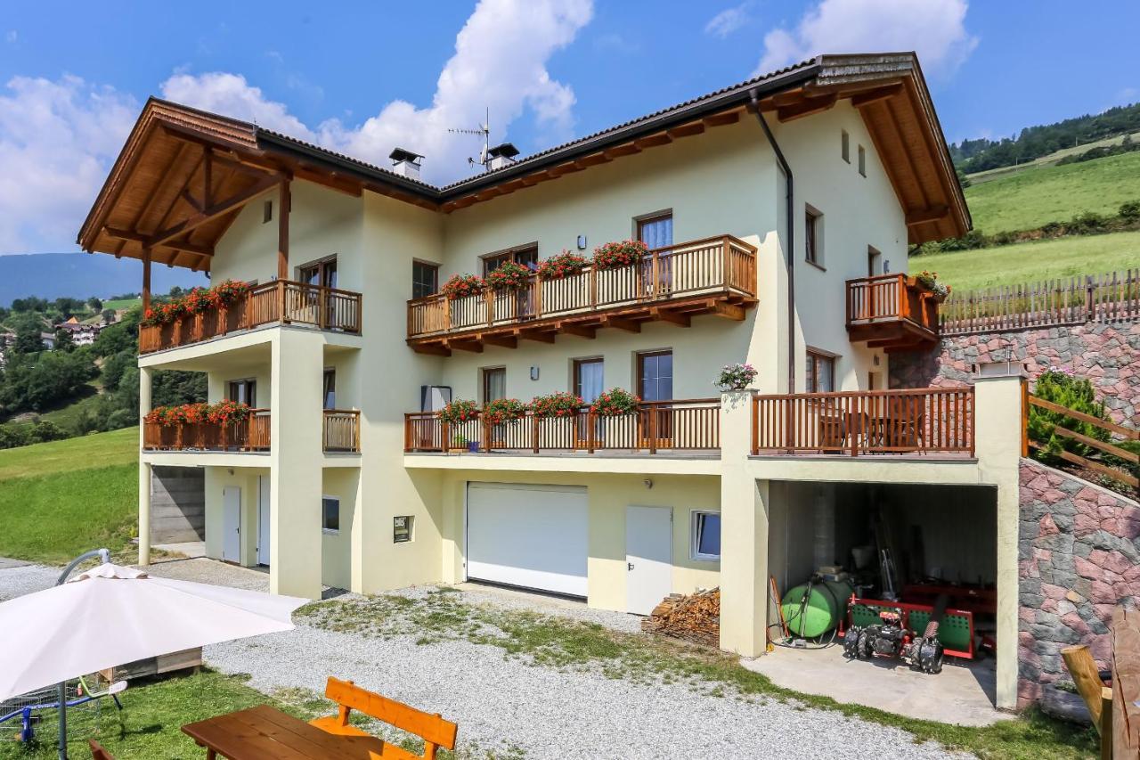 Urlaub Auf Dem Bauernhof Hallerhof Villandro Extérieur photo